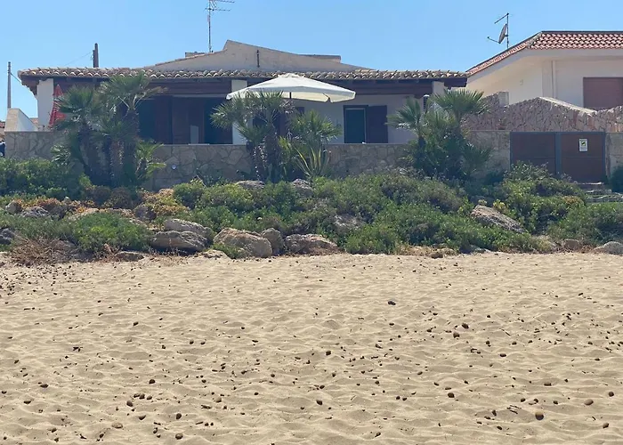 La Casa Sulla Spiaggia: Dimora Elma