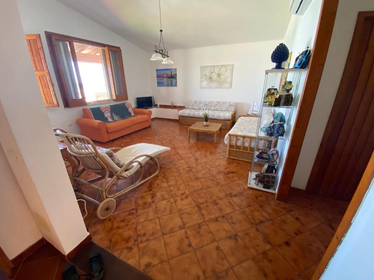 La Casa Sulla Spiaggia: Dimora Elma